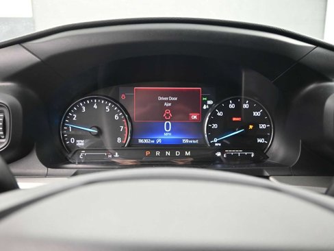 Used 2020 Ford Explorer XLT image 22