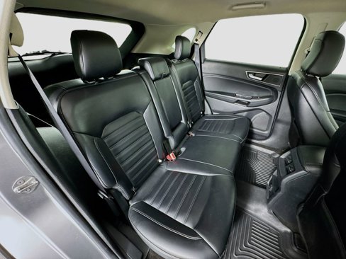 Used 2020 Ford Edge SEL image 28