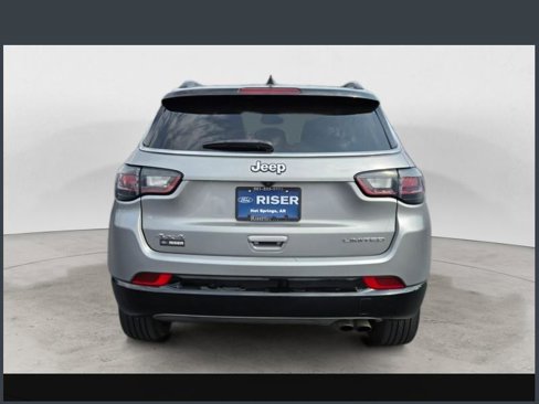 Used 2022 Jeep Compass Limited w/ Elite Group image 4