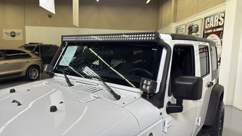 Used 2017 Jeep Wrangler Unlimited Sport w/ Max Tow Package image 11