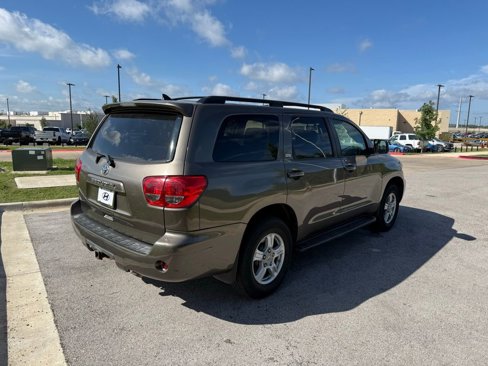 Used 2012 Toyota Sequoia SR5 image 5