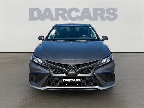 Used 2023 Toyota Camry XSE image 2