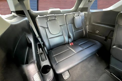 Used 2021 Ford Explorer XLT w/ Equipment Group 202A image 27