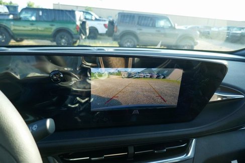 New 2025 Buick Envista Preferred image 18