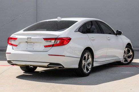 Used 2019 Honda Accord EX image 3