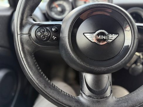 Used 2012 MINI Cooper Convertible image 33