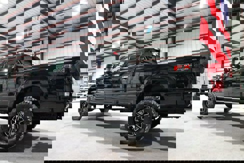 Used 2019 Ford F350 Platinum w/ Platinum Ultimate Package image 8