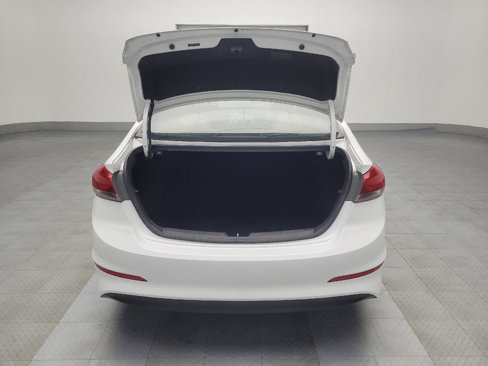 Used 2017 Hyundai Elantra SE image 29