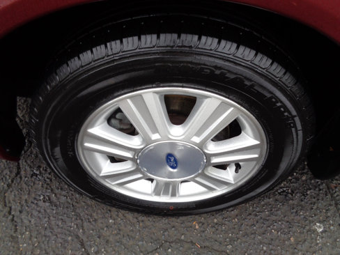 Used 2005 Ford Taurus SEL image 26
