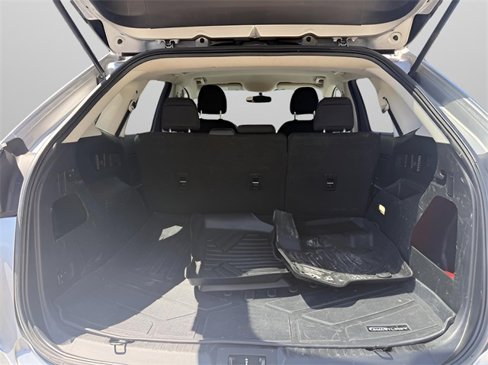 Used 2017 Ford Edge SEL image 17