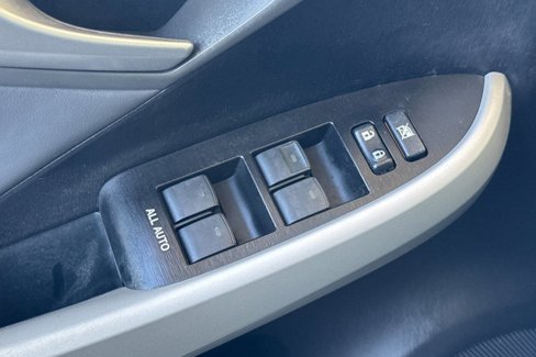 Used 2013 Toyota Prius Four image 13