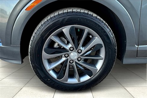 Used 2020 Buick Encore GX Essence w/ Experience Buick Package image 9