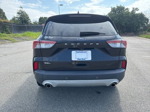 Used 2021 Ford Escape SEL w/ Technology Package image 4