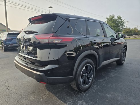 Used 2025 Nissan Rogue SV image 5