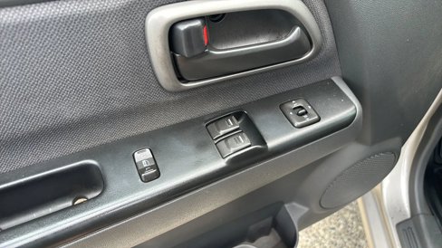 Used 2004 Chevrolet Colorado LS w/ Power Convenience Package image 18