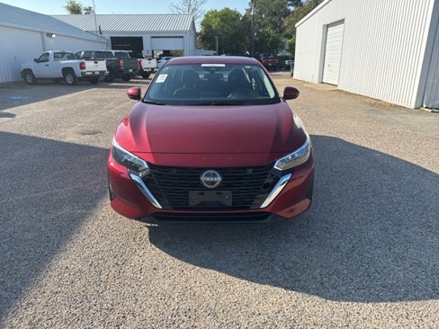 Used 2024 Nissan Sentra SV image 2