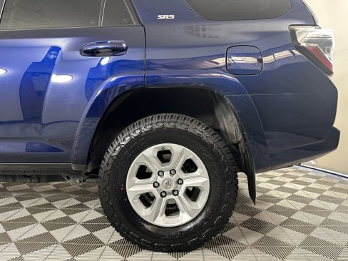 Used 2017 Toyota 4Runner SR5 Premium image 27