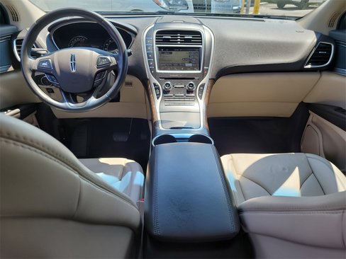 Used 2016 Lincoln MKX Reserve w/ Cargo Utility Package image 12