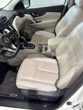 Used 2018 Nissan Rogue Sport SL image 15