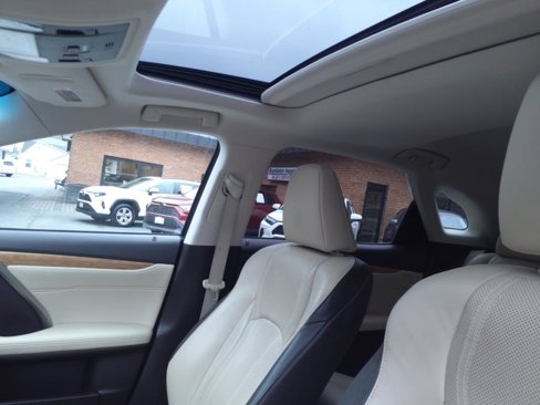 Used 2017 Lexus RX 350 Premium image 9