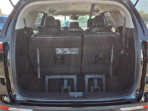 Used 2022 Kia Carnival LX image 25