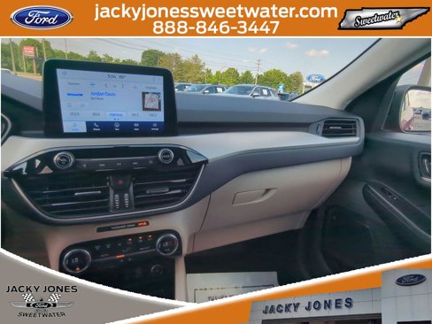 Certified 2021 Ford Escape SE w/ SE Sport Appearance Package image 18