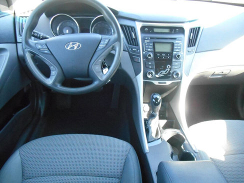 Used 2011 Hyundai Sonata GLS image 11