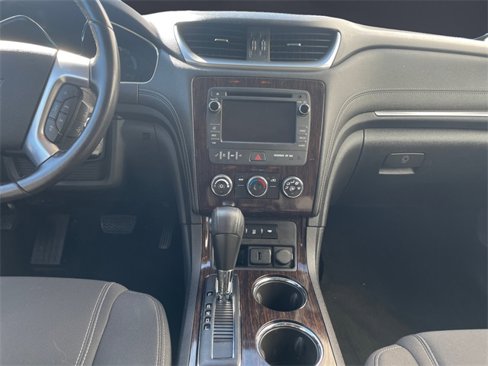 Used 2015 Chevrolet Traverse LT image 11