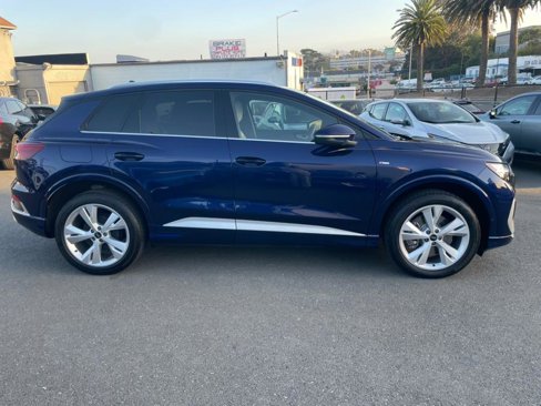 Used 2023 Audi Q4 e-tron Premium Plus w/ Premium Plus image 5