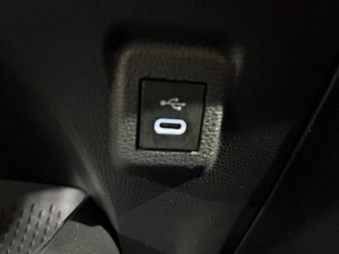 Used 2023 Toyota Corolla LE image 10