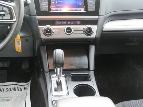 Used 2019 Subaru Outback 2.5i image 27
