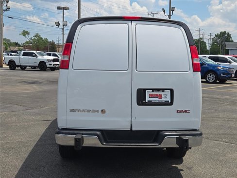 Used 2019 GMC Savana 2500 w/ Driver Convenience Package image 8