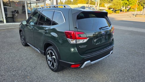 Used 2023 Subaru Forester Touring image 7