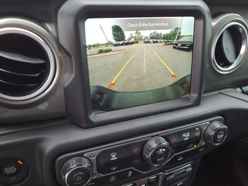 Certified 2023 Jeep Gladiator Overland image 26