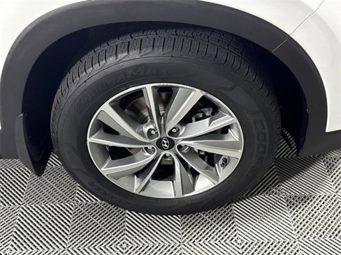Used 2020 Hyundai Santa Fe SEL w/ Convenience Package image 10