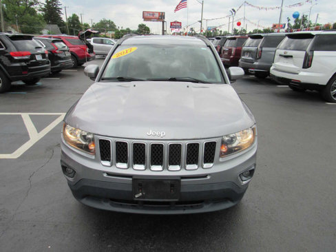 Used 2017 Jeep Compass High Altitude image 3