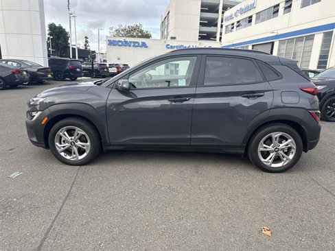 Used 2023 Hyundai Kona SEL w/ Convenience Package image 2