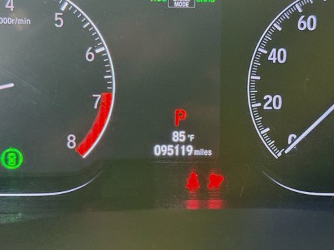 Used 2019 Honda Accord Sport image 12