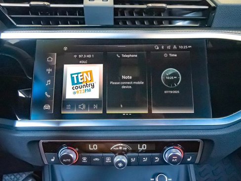 Certified 2025 Audi Q3 2.0T Premium image 19