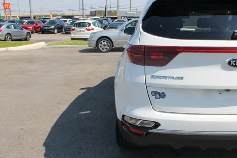 Used 2020 Kia Sportage LX image 45