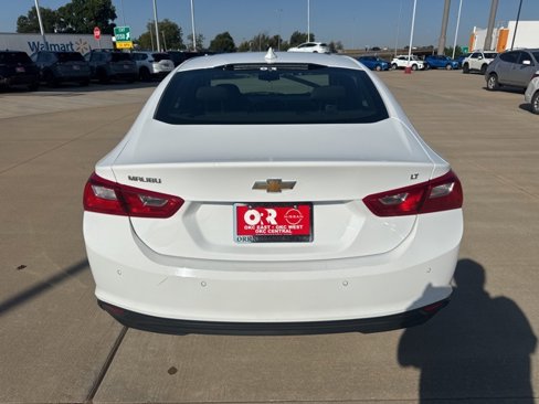Used 2024 Chevrolet Malibu LT image 4