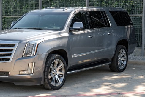 Used 2019 Cadillac Escalade ESV Luxury image 9
