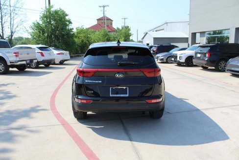 Used 2018 Kia Sportage LX image 10