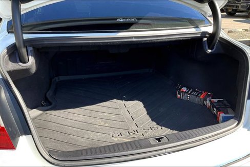 Used 2013 Hyundai Genesis 3.8 w/ Technology Pkg image 25