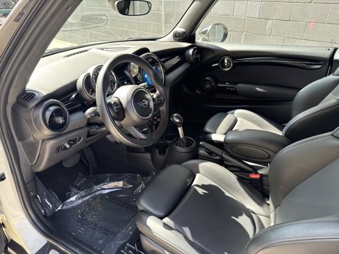 Used 2019 MINI Cooper S w/ Signature Upholstery Package image 8