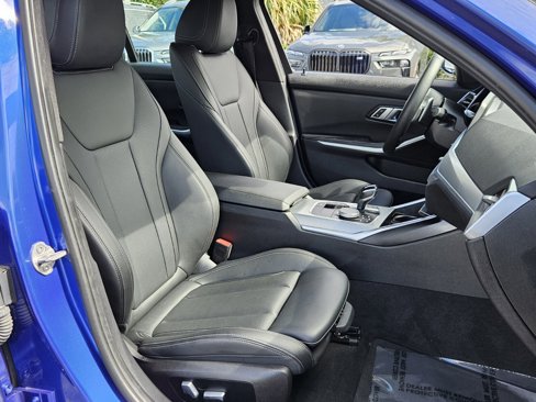 Certified 2022 BMW 330i Sedan w/ M Sport Package image 23