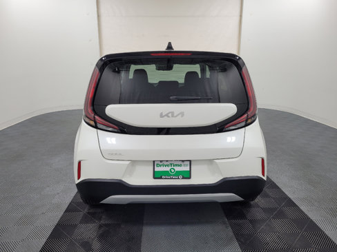 Used 2023 Kia Soul LX w/ LX Technology Package image 6