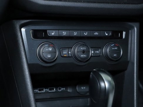 Used 2019 Volkswagen Tiguan SEL image 27