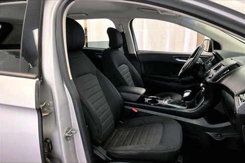 Used 2016 Ford Edge SE image 8