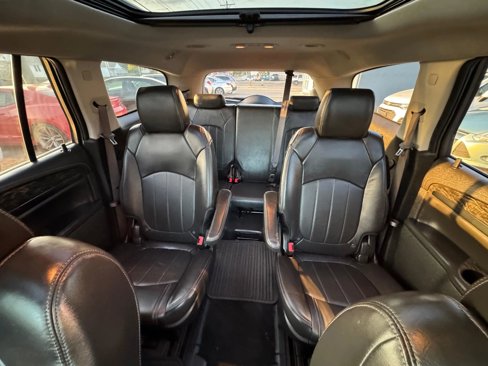 Used 2014 Buick Enclave Premium image 16